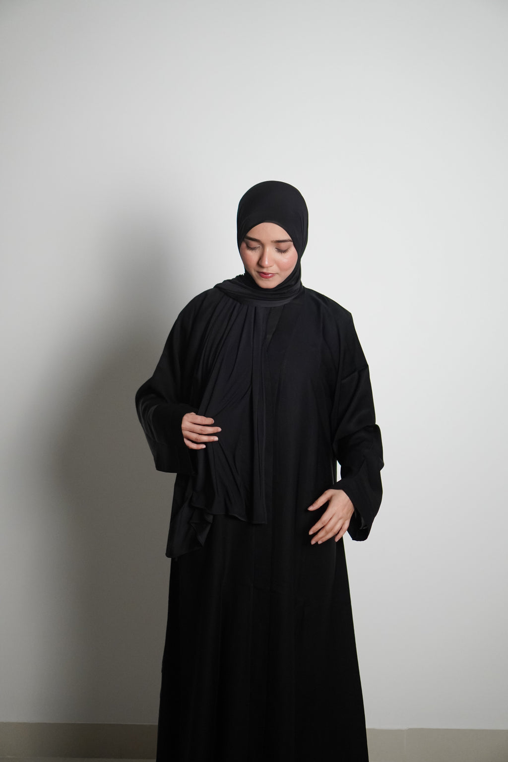 Classic Black Abayah 2.0