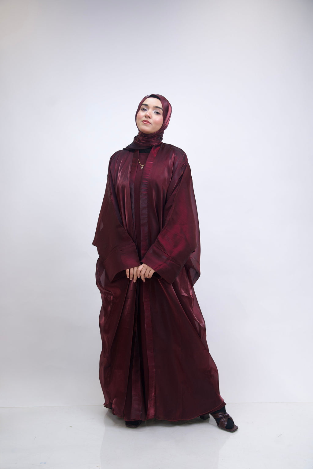 KHALEEJI ABAYAH - CHERRY MAROON