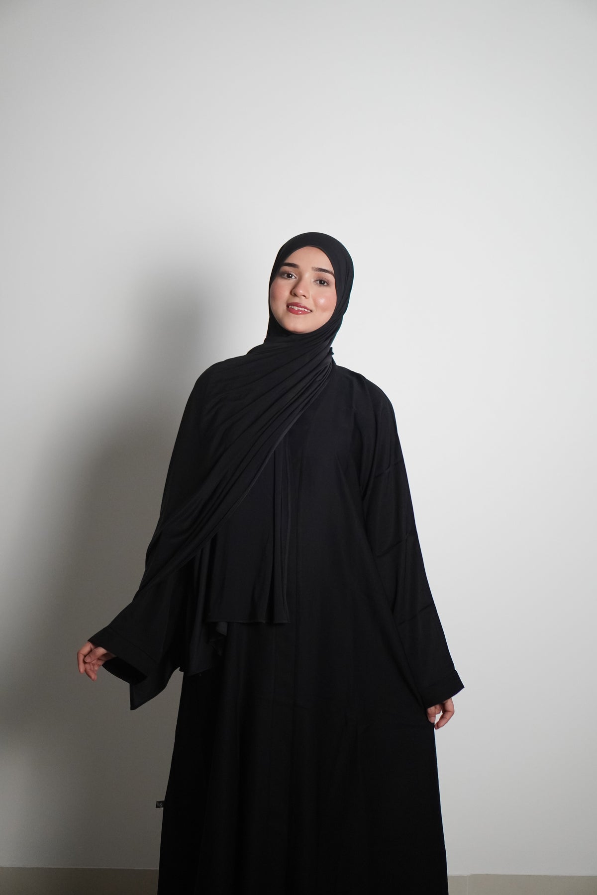 Classic Black Abayah 2.0