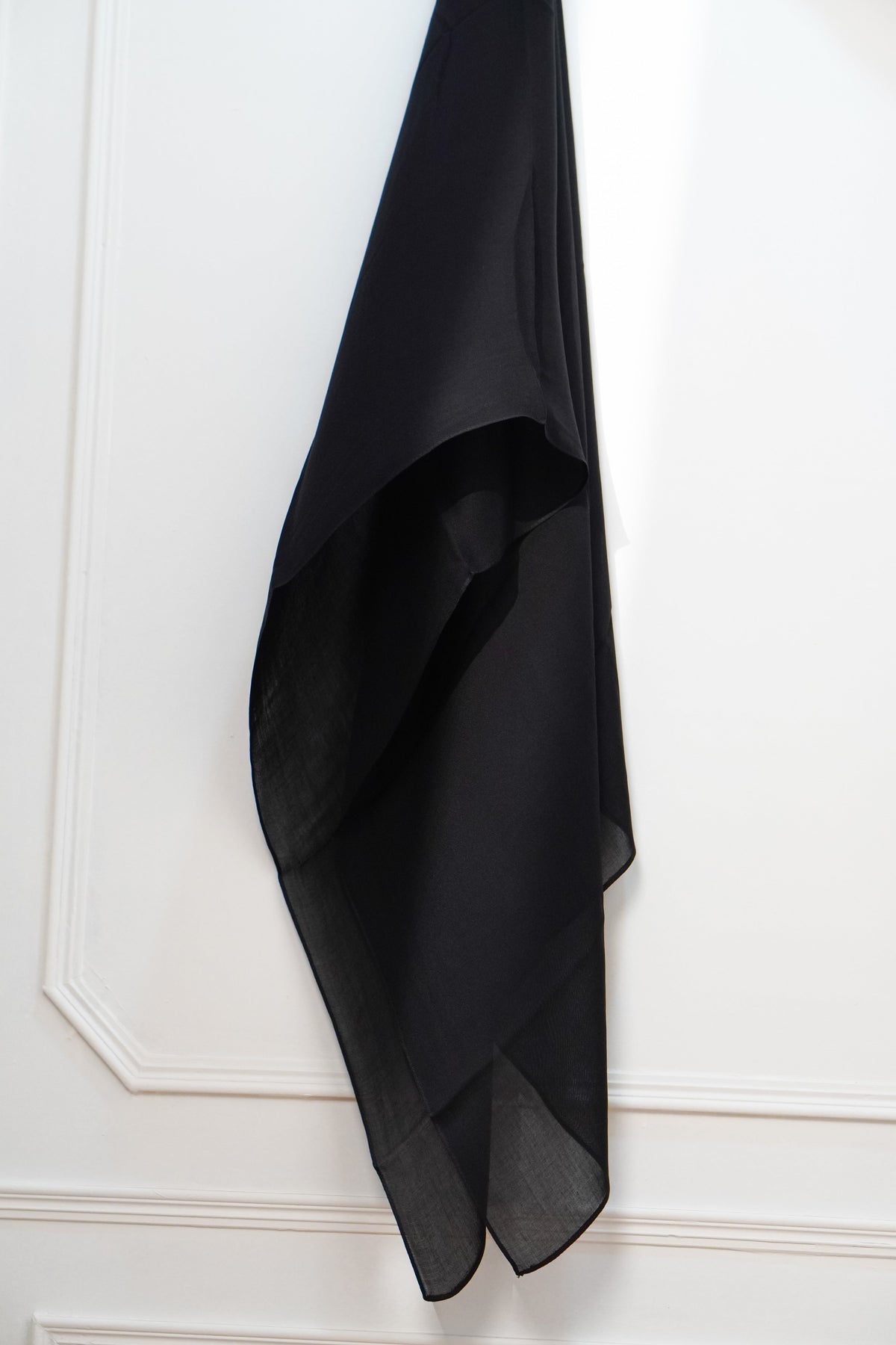 Modal Hijab #1 Midnight Black