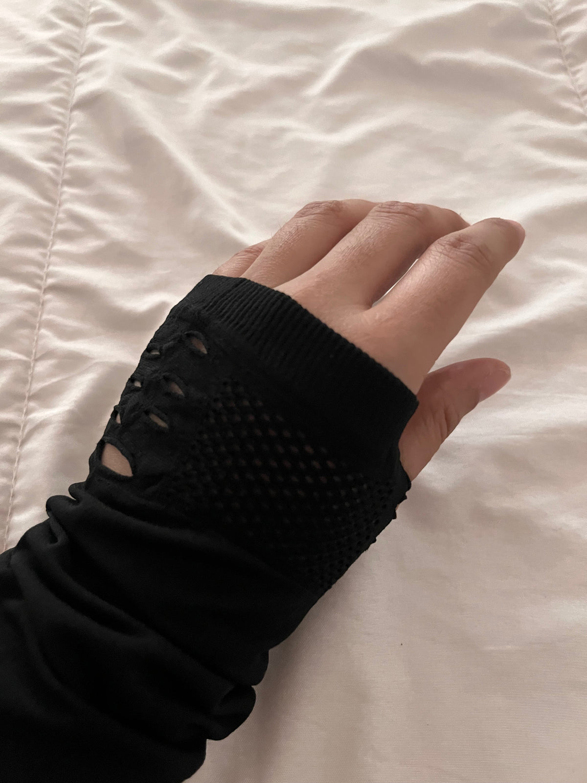 SLEEVES EXTENSION - Cut Design