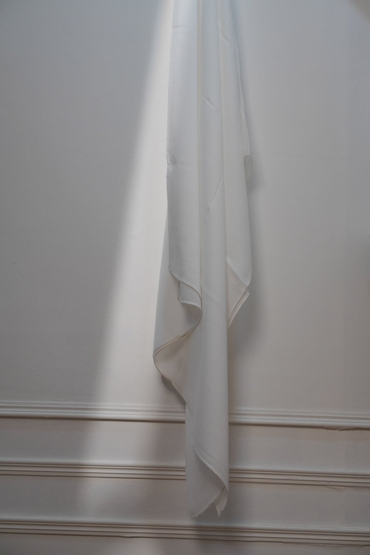 Modal Hijab #2 White