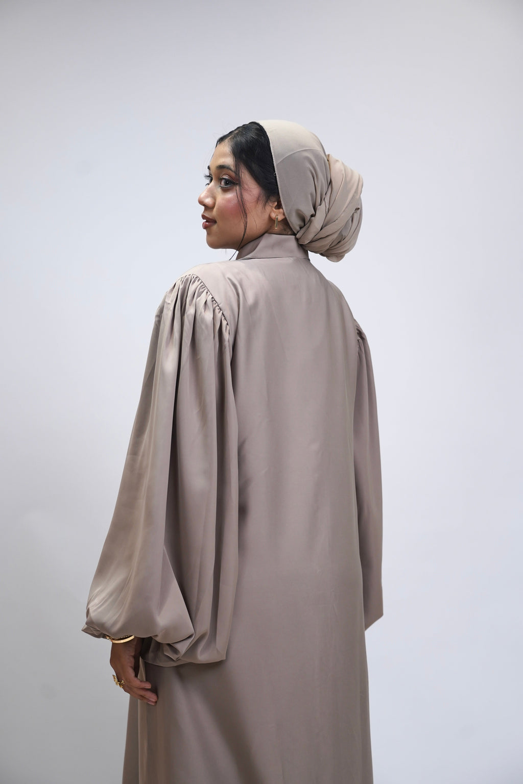 BALLOON SLEEVES ABAYAH - BEIGE